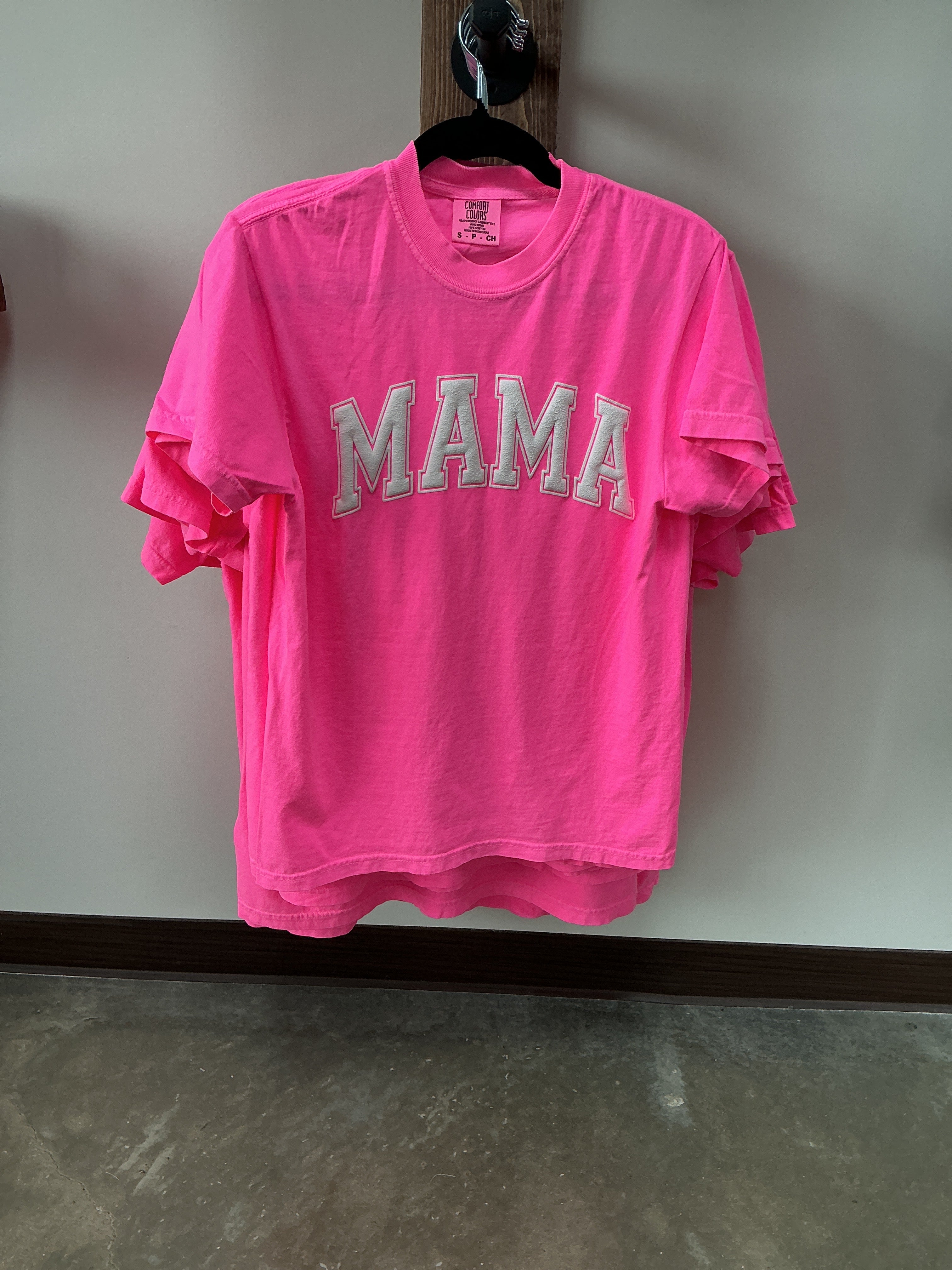 MAMA GRAPHIC