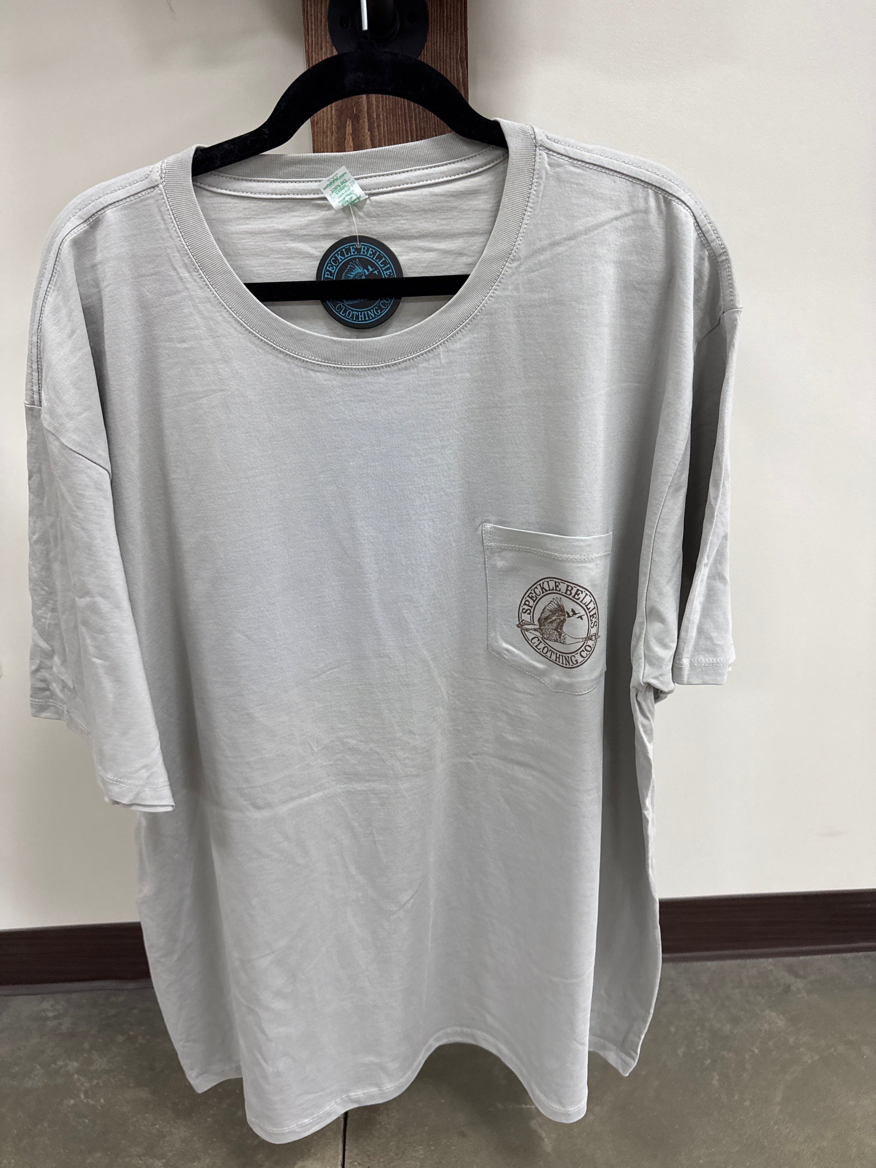 Speckle Bellie-CAMO ARCH LOGO Pocket Tee