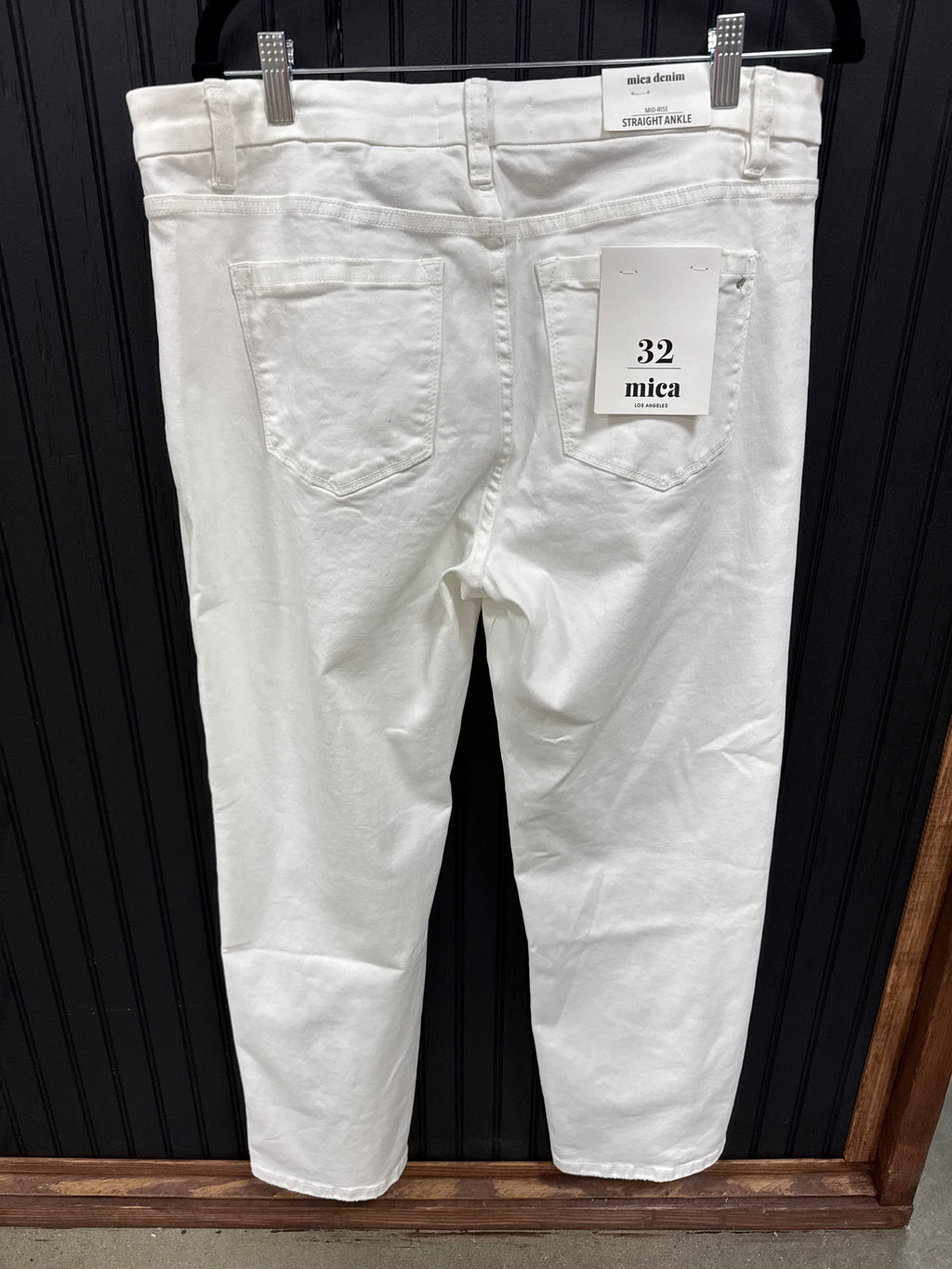 Mid Rise Ankle Jeans
