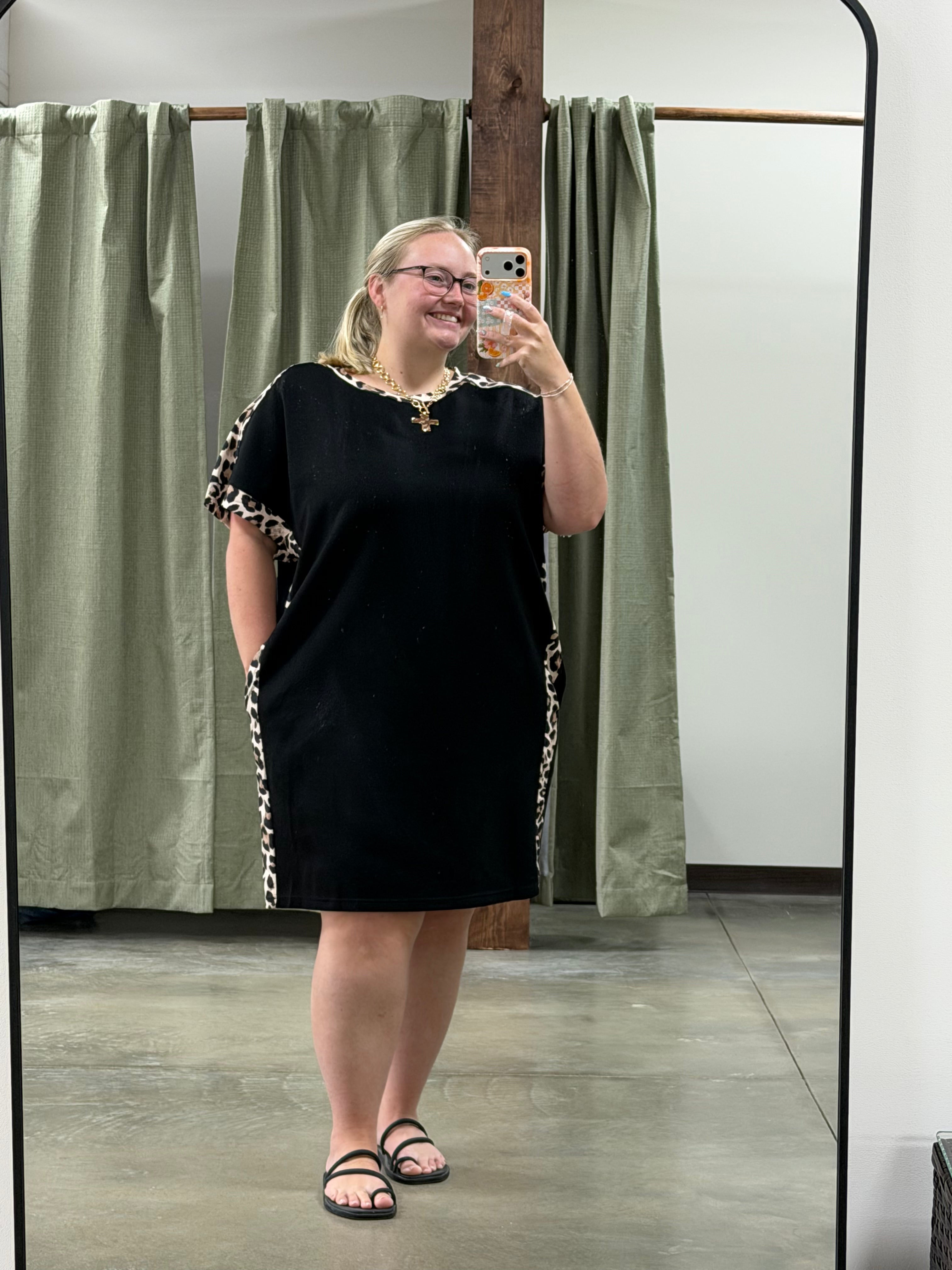 Plus Size Leopard Print Patchwork Pocket Shift T Shirt Dress